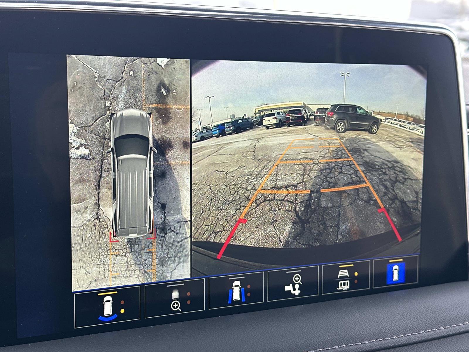 Certified 2023 Chevrolet Tahoe Z71 w/ Luxury Package image 31