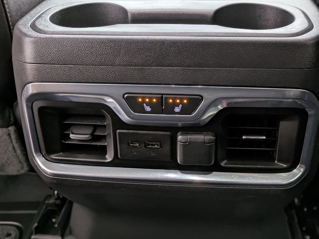 Used 2021 GMC Sierra 1500 AT4 w/ AT4 Preferred Package AWD/4WD image 14