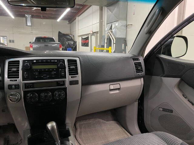Used 2005 Toyota 4Runner SR5 image 23