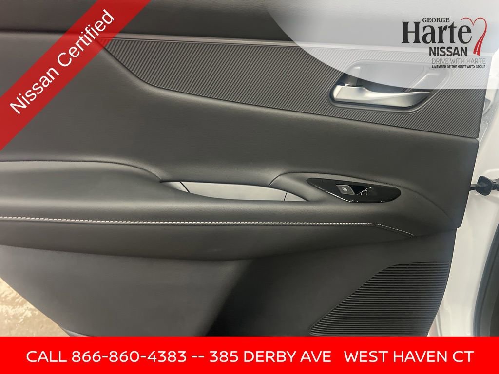 Certified 2025 Nissan Murano SV image 27