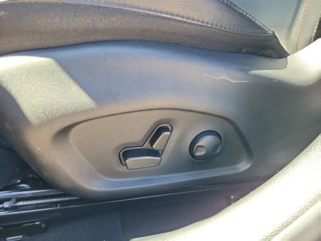 Used 2025 Jeep Compass Trailhawk w/ Trailhawk Elite Group image 24