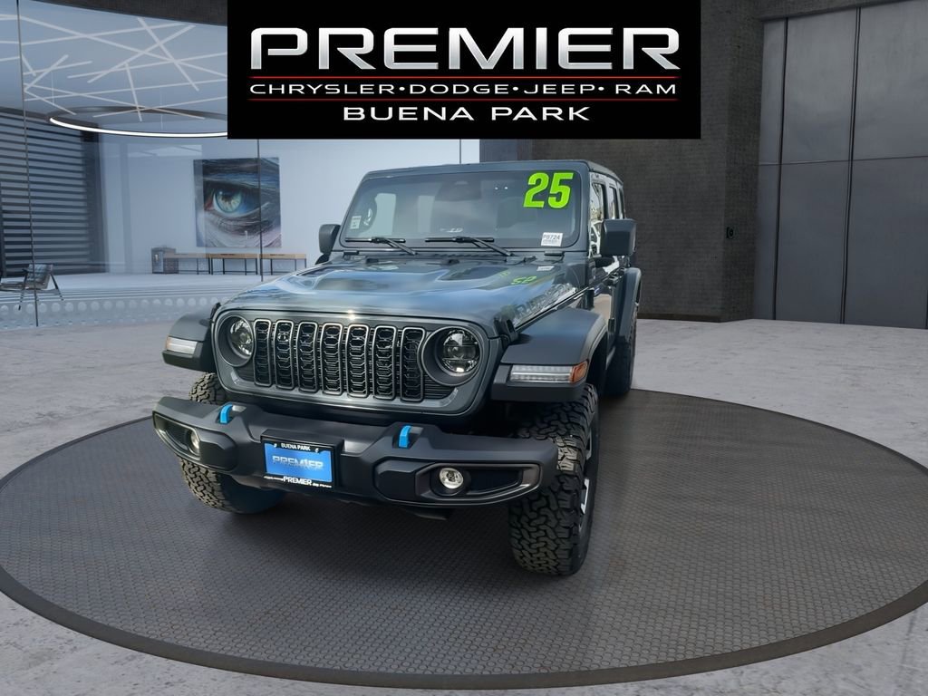 Used 2025 Jeep Wrangler Unlimited Rubicon 4xe w/ Convenience Group image 3