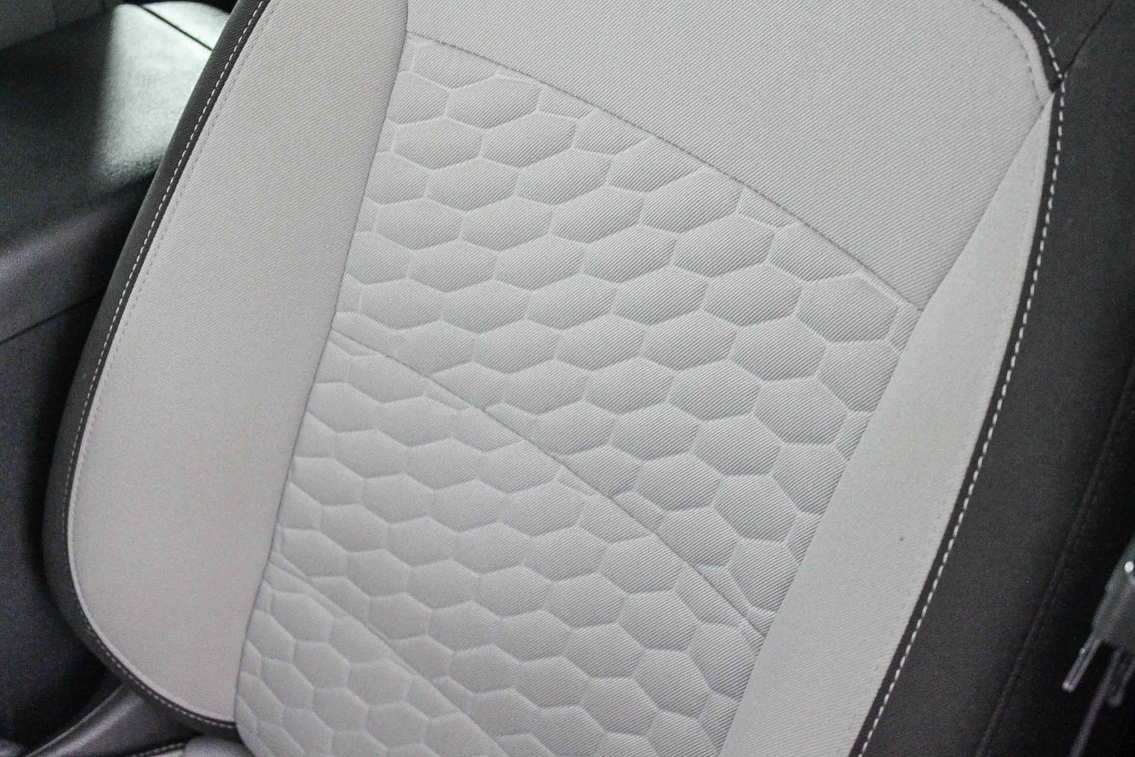 Used 2021 Chevrolet Equinox LS image 24