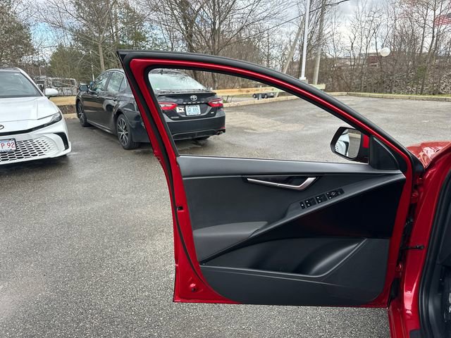 Used 2025 Kia Niro LX image 28