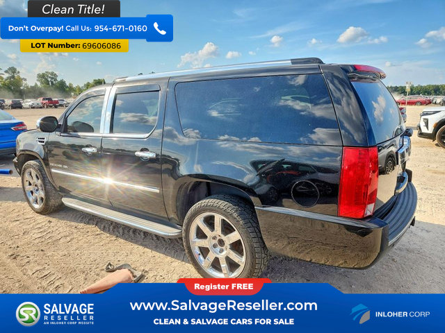 Used 2013 Cadillac Escalade ESV Luxury AWD/4WD image 3