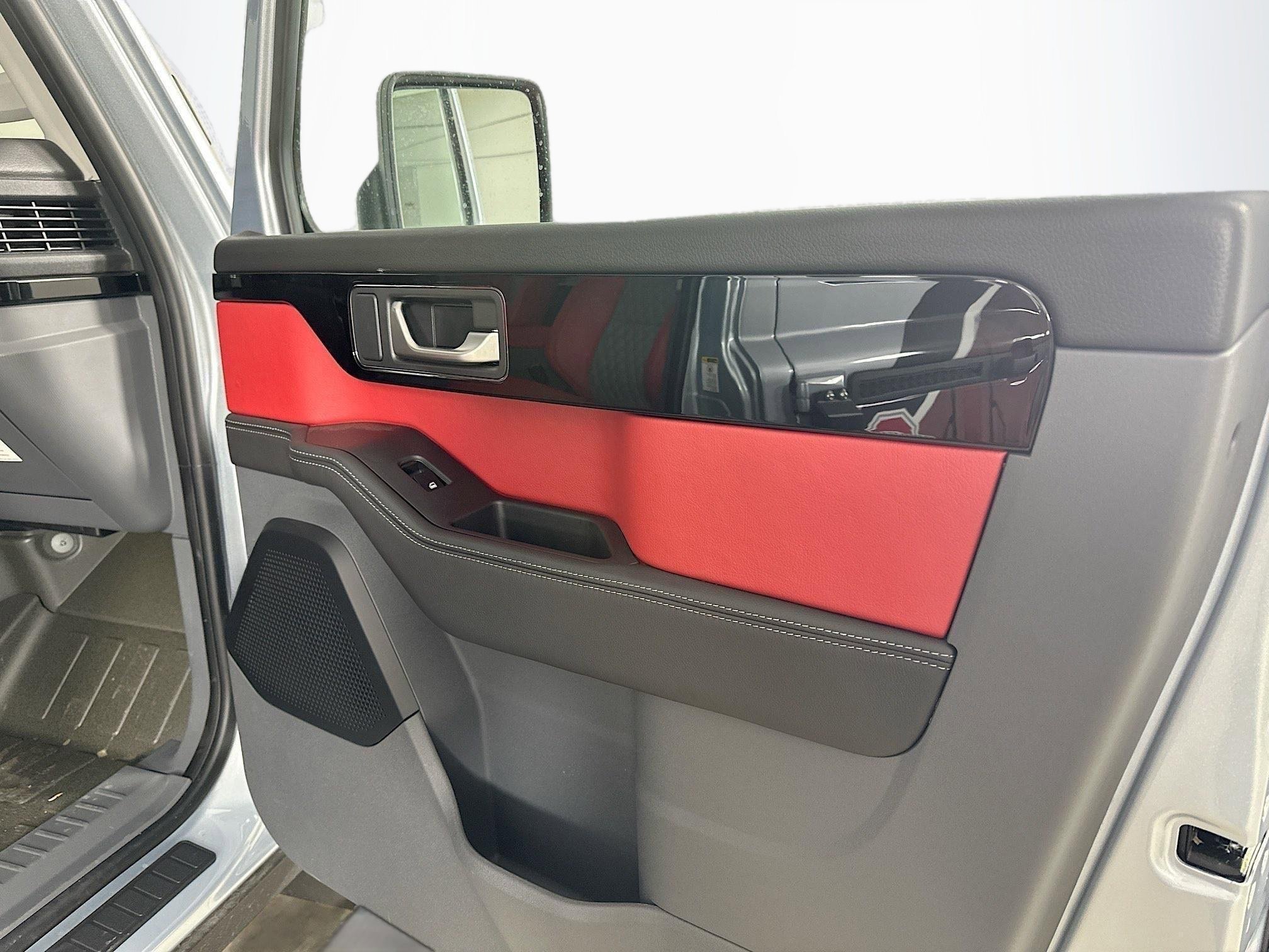 New 2025 INEOS Grenadier Station Wagon AWD/4WD image 48