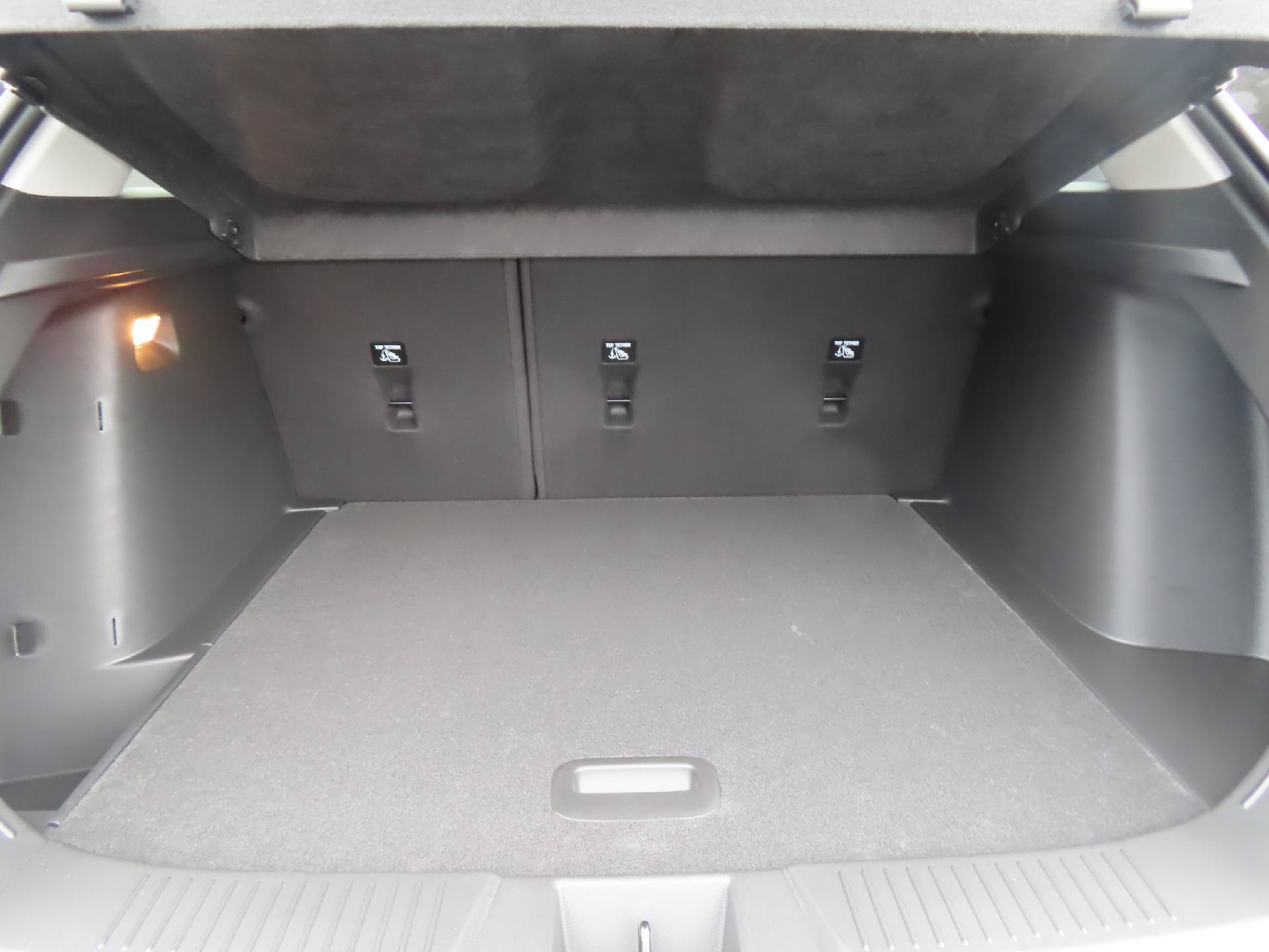 New 2026 Chevrolet Trax LT w/ Driver Confidence Package FWD image 43