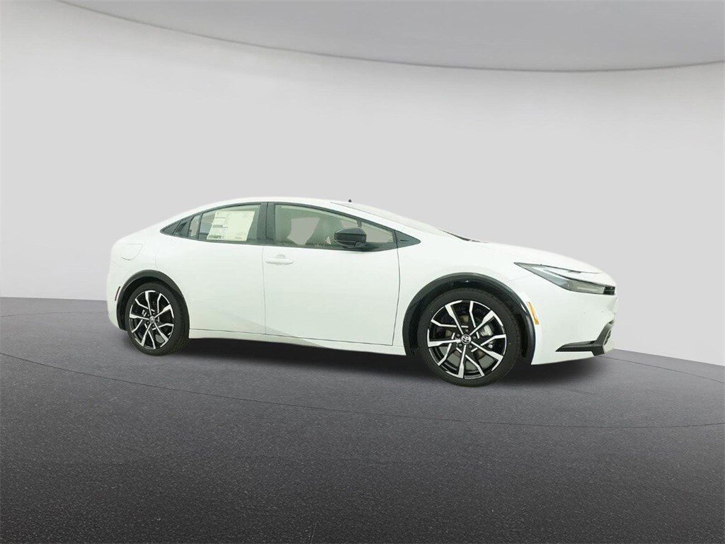 New 2026 Toyota Prius Plug-In Hybrid FWD image 28