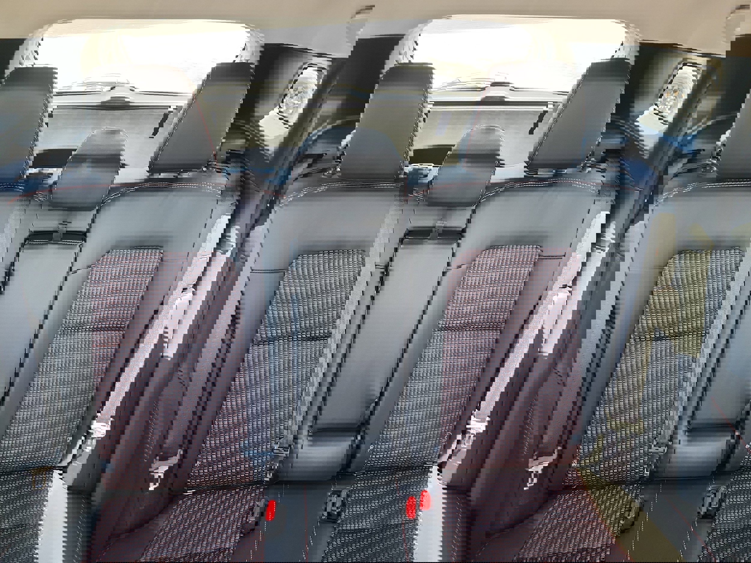 New 2025 Nissan Kicks SR image 20