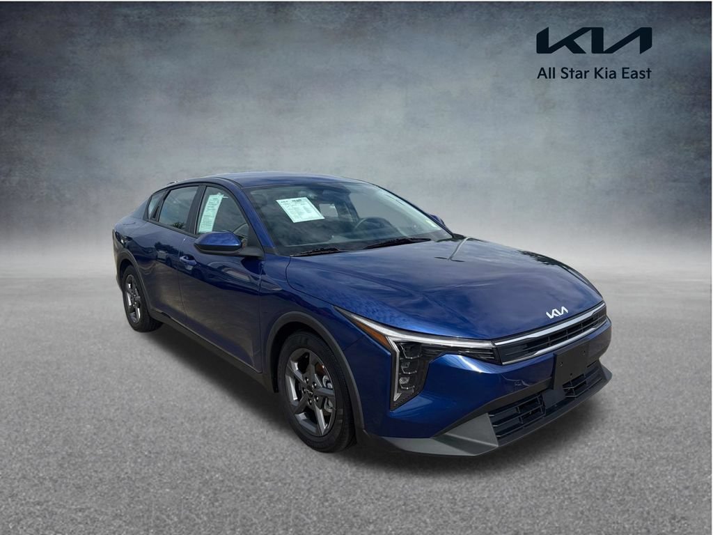 Used 2025 Kia K4 FWD image 1