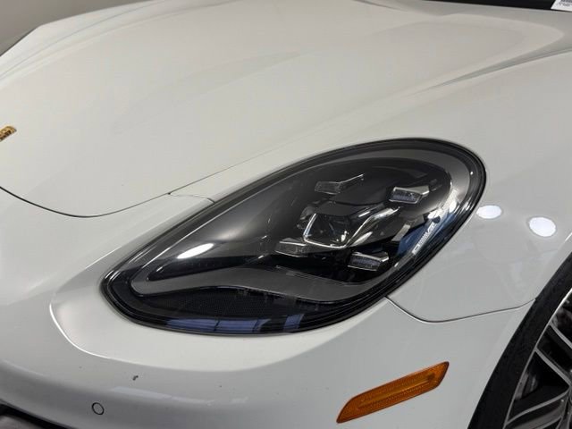 Used 2021 Porsche Panamera RWD image 12