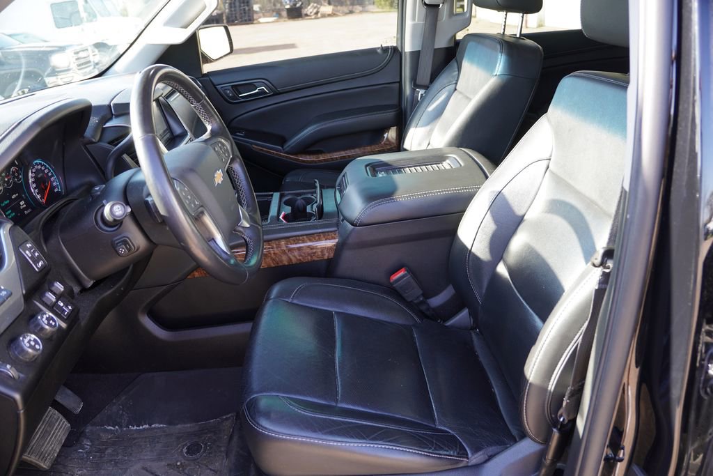 Used 2019 Chevrolet Suburban Premier AWD/4WD image 6