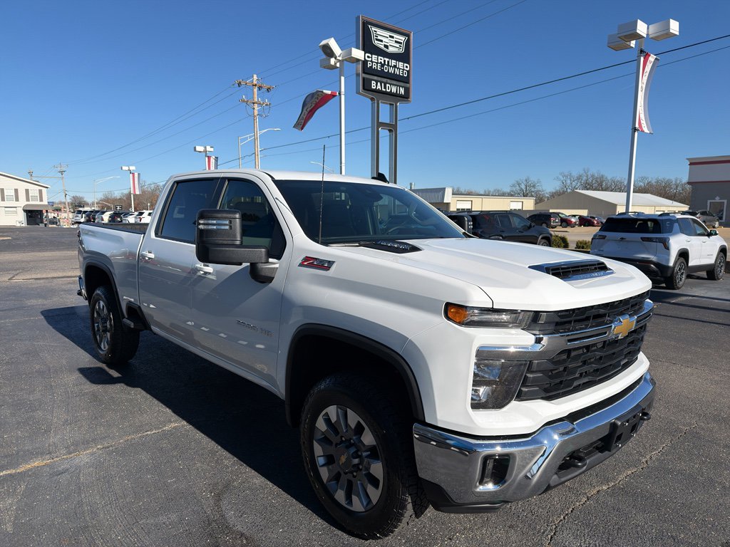 New 2026 Chevrolet Silverado 2500 LT image 3