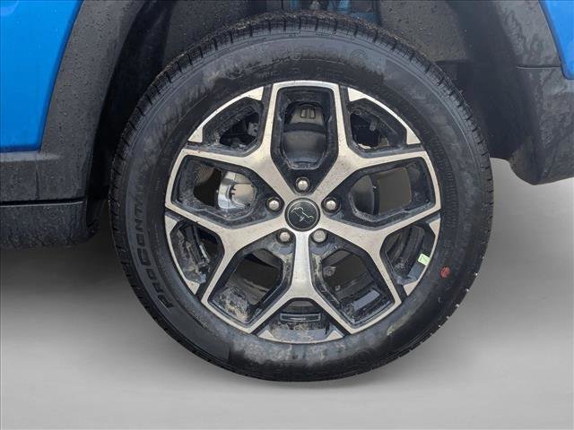 New 2026 Jeep Compass Limited w/ Mopar Graphics Package image 8