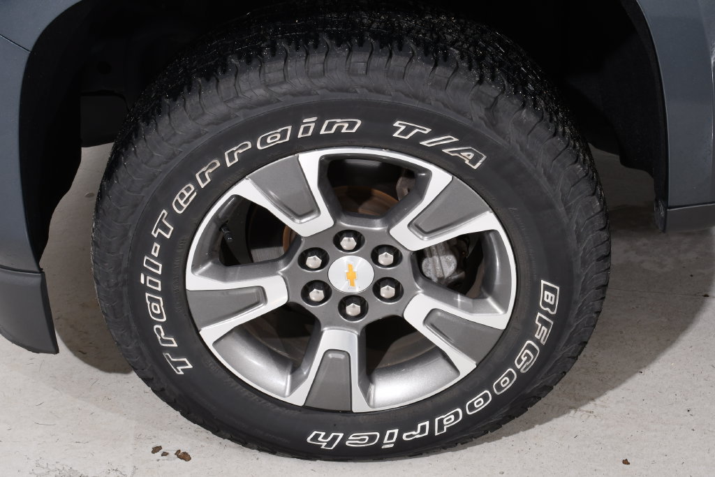 Used 2019 Chevrolet Colorado Z71 AWD/4WD image 23