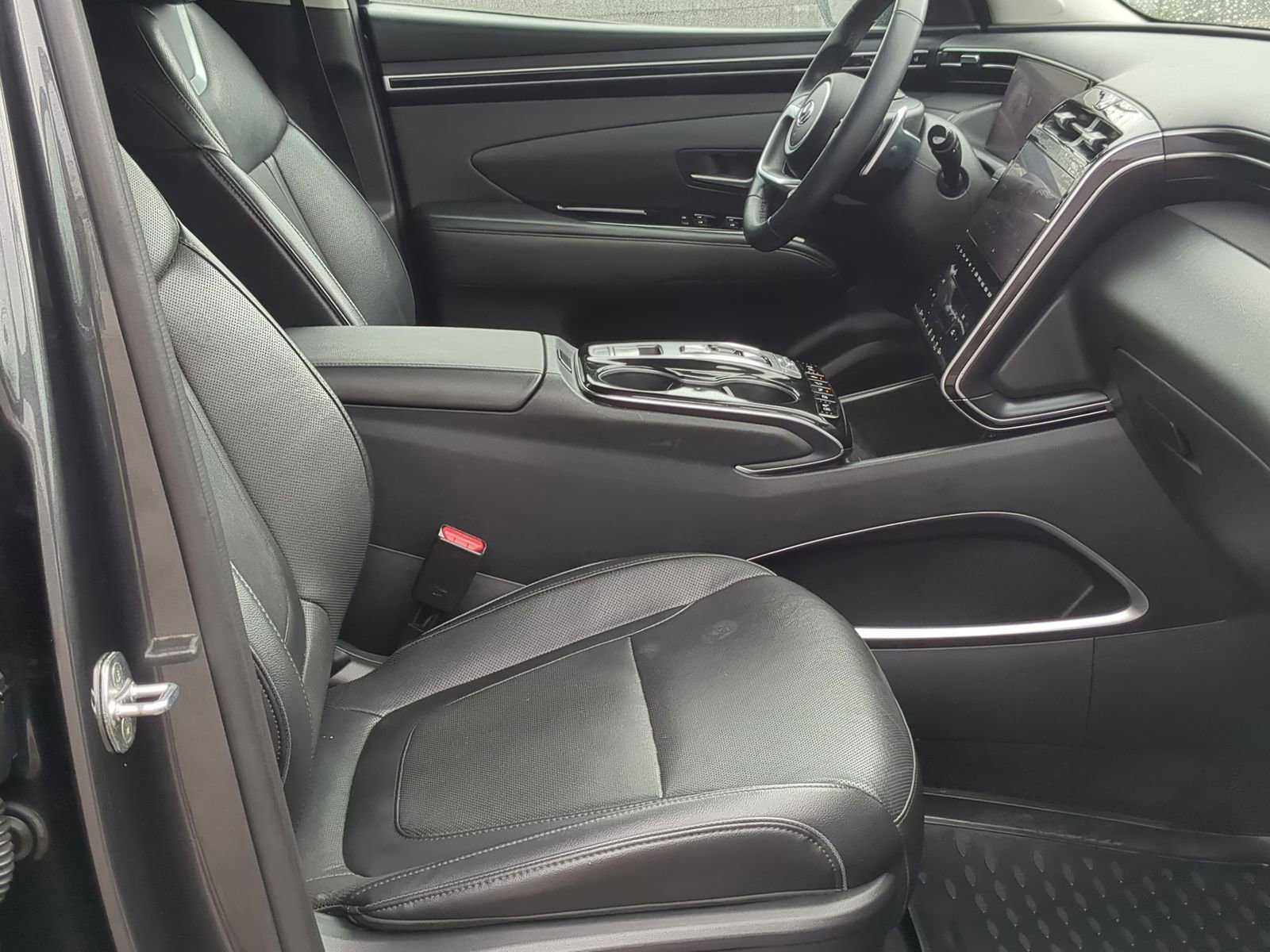 Used 2022 Hyundai Tucson Limited image 24