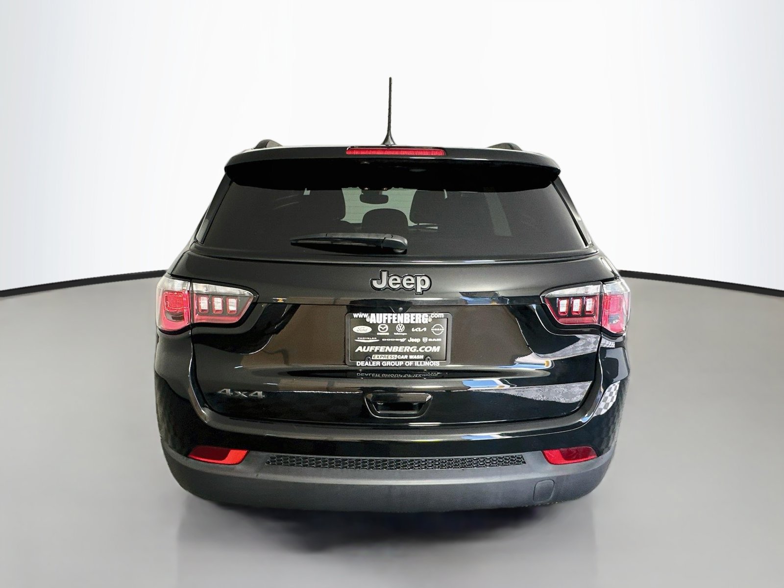 Used 2025 Jeep Compass Latitude w/ Altitude Special Edition AWD/4WD image 6