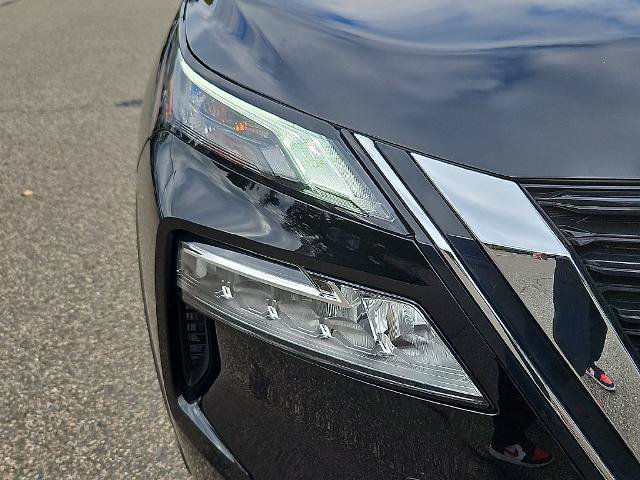 Certified 2023 Nissan Rogue SV AWD/4WD image 11