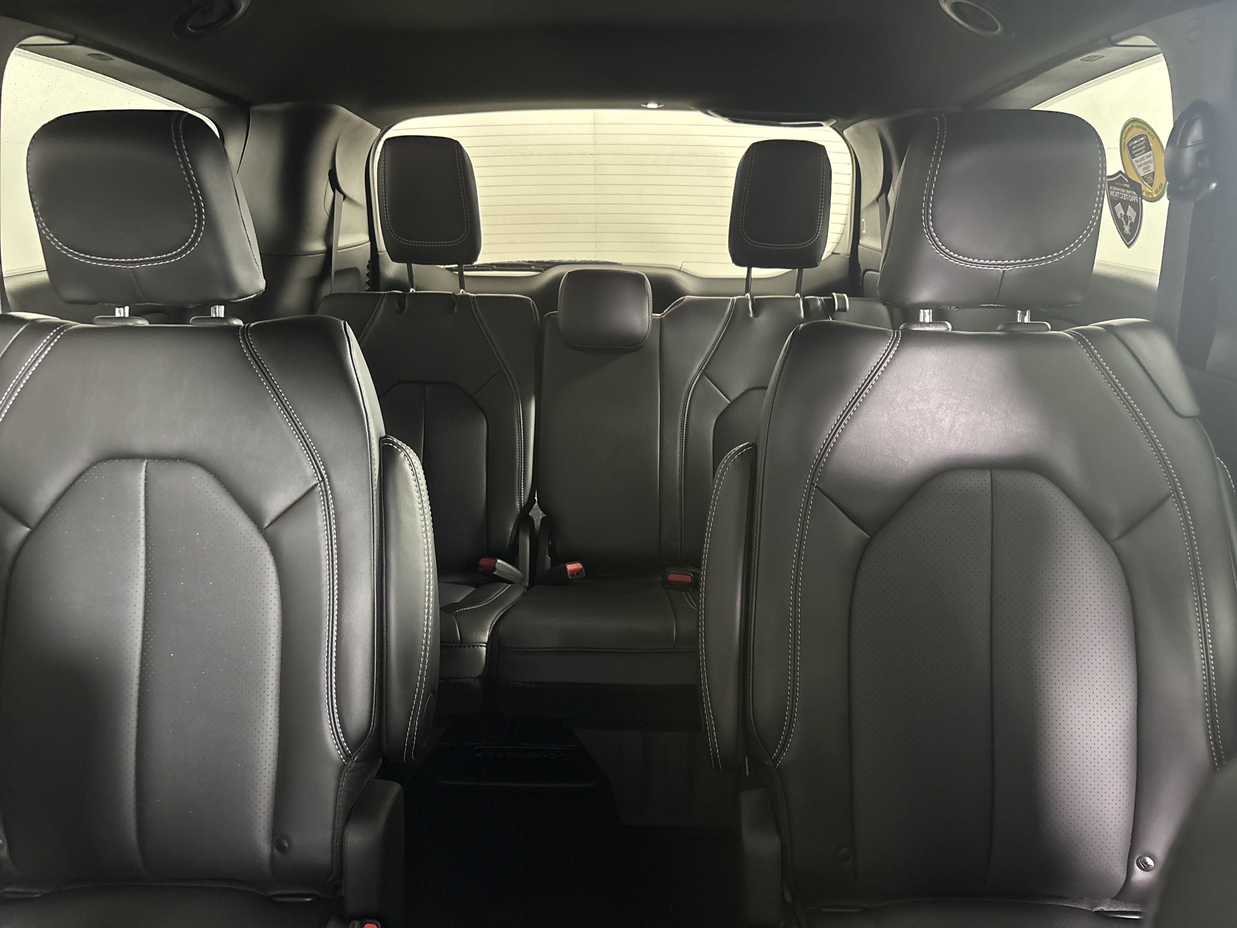 New 2025 Chrysler Voyager LX image 28