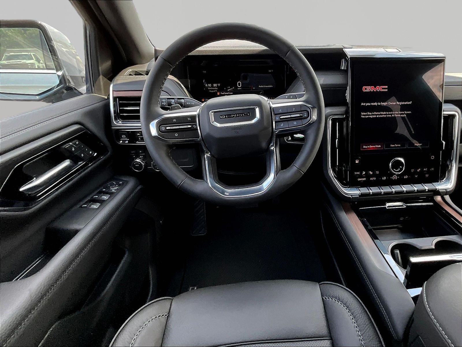 New 2026 GMC Yukon XL Denali AWD/4WD image 9