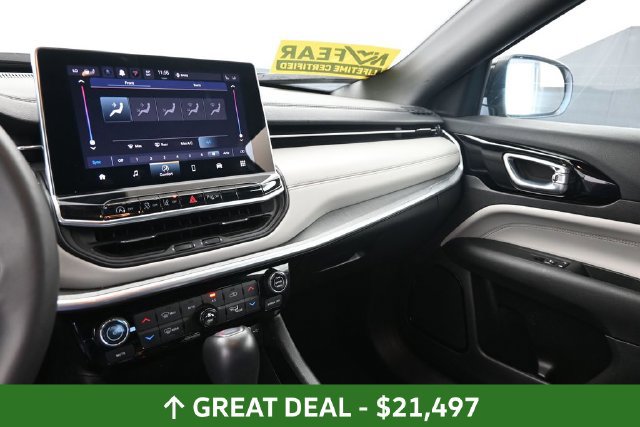 Used 2025 Jeep Compass Limited AWD/4WD image 23