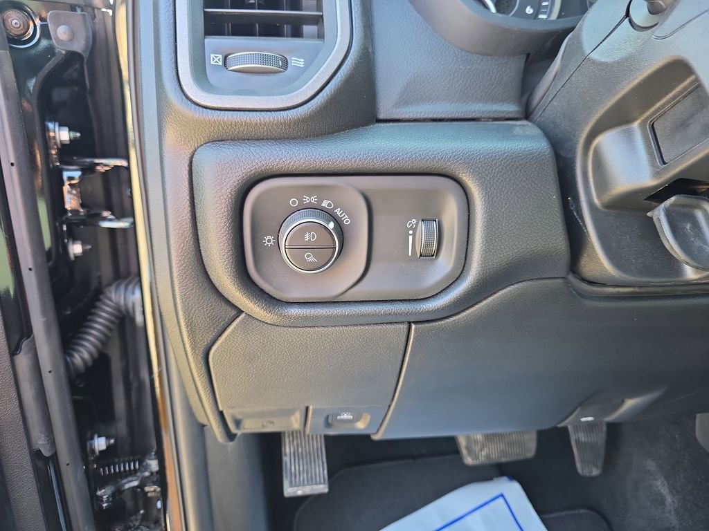 New 2026 RAM 2500 Tradesman AWD/4WD image 19