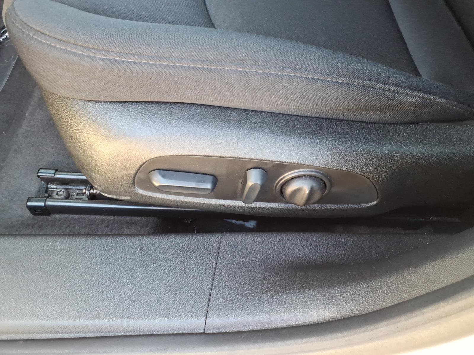 Used 2024 Chevrolet Malibu LT image 17