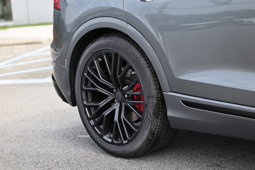 New 2026 Audi SQ8 Prestige AWD/4WD image 6