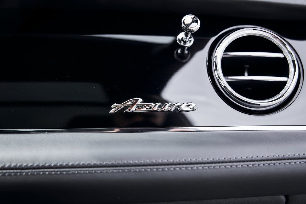 Used 2023 Bentley Bentayga Extended Wheelbase AWD/4WD image 41