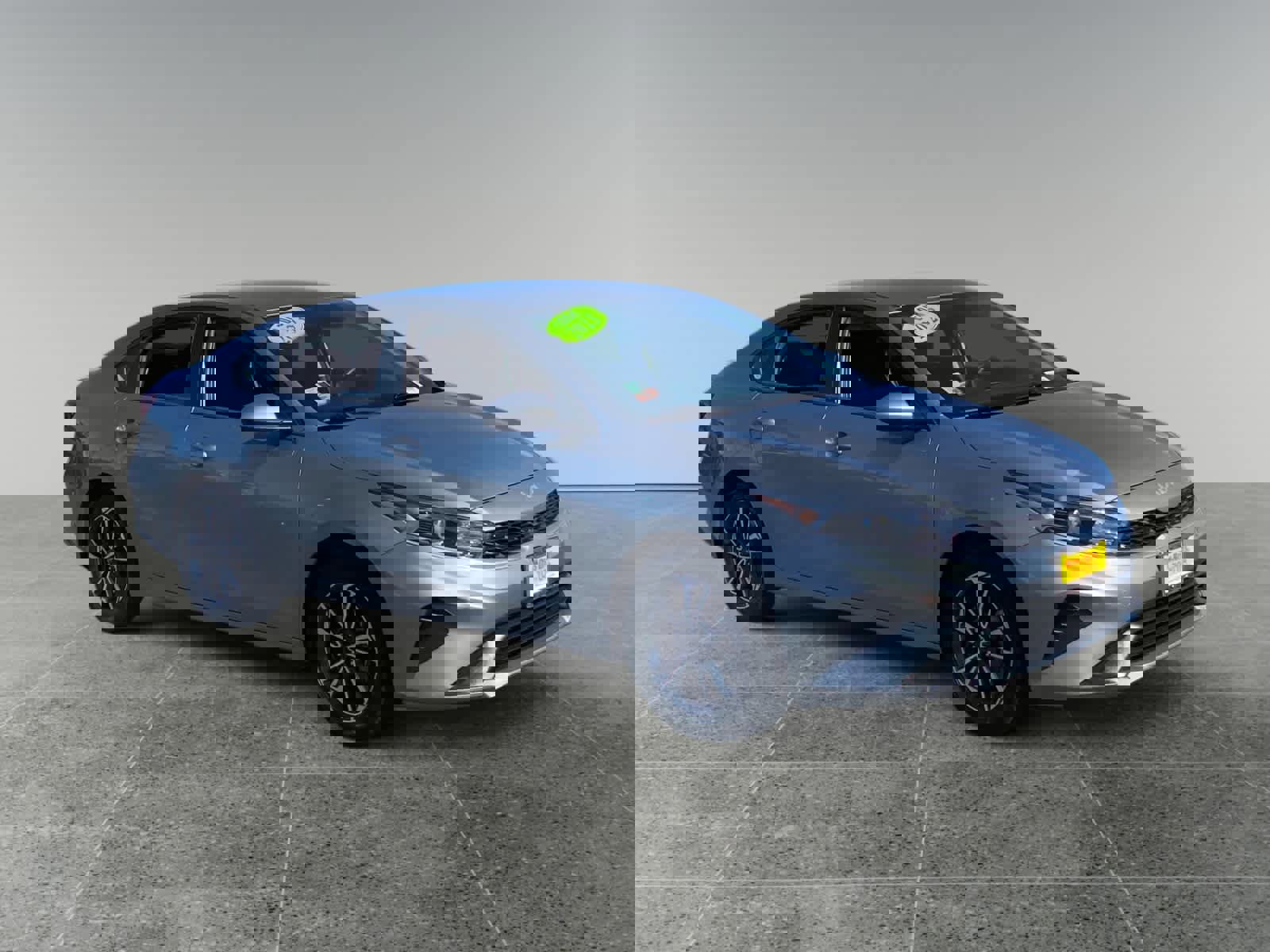 Used 2023 Kia Forte LXS image 7