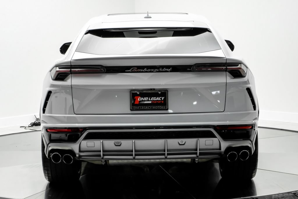 Used 2019 Lamborghini Urus AWD/4WD image 11