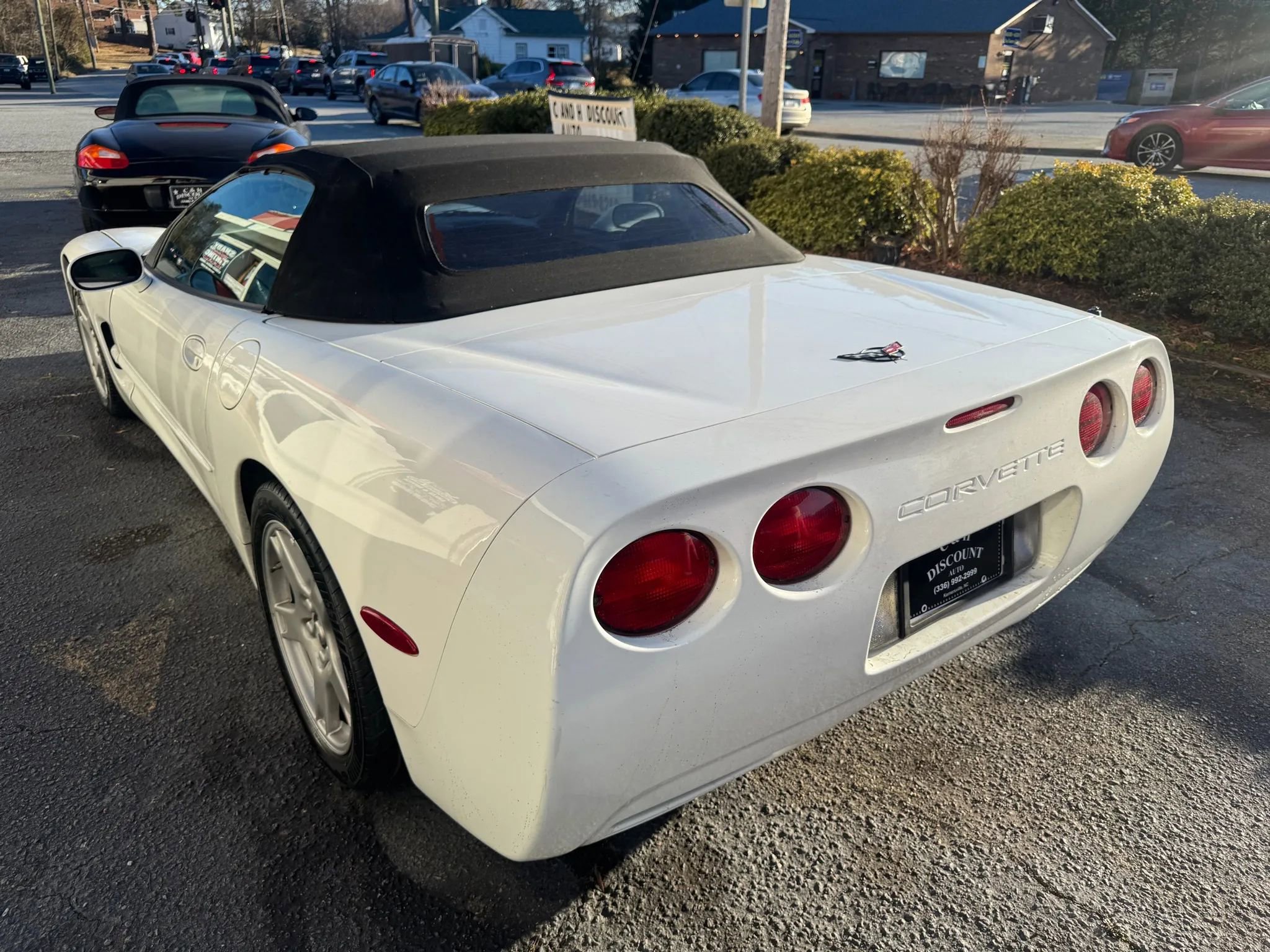 Used 1998 Chevrolet Corvette Convertible w/ Memory Pkg image 7
