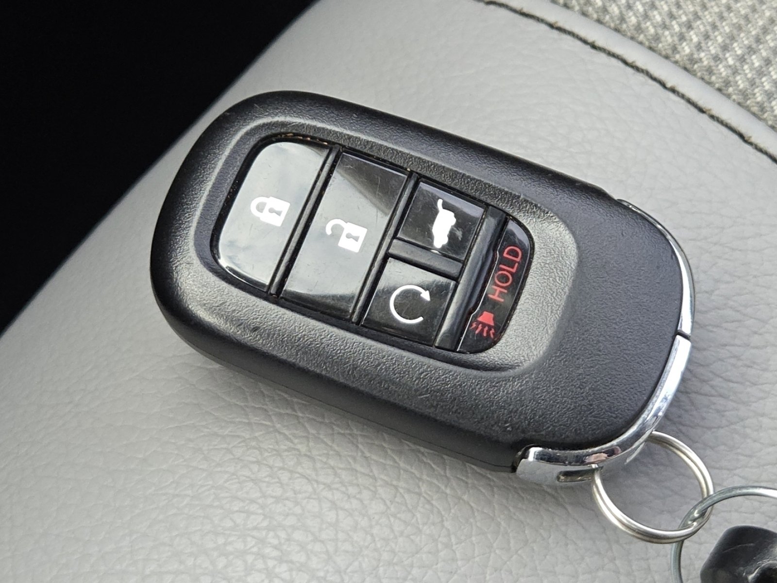 Used 2025 Honda Pilot EX-L image 35