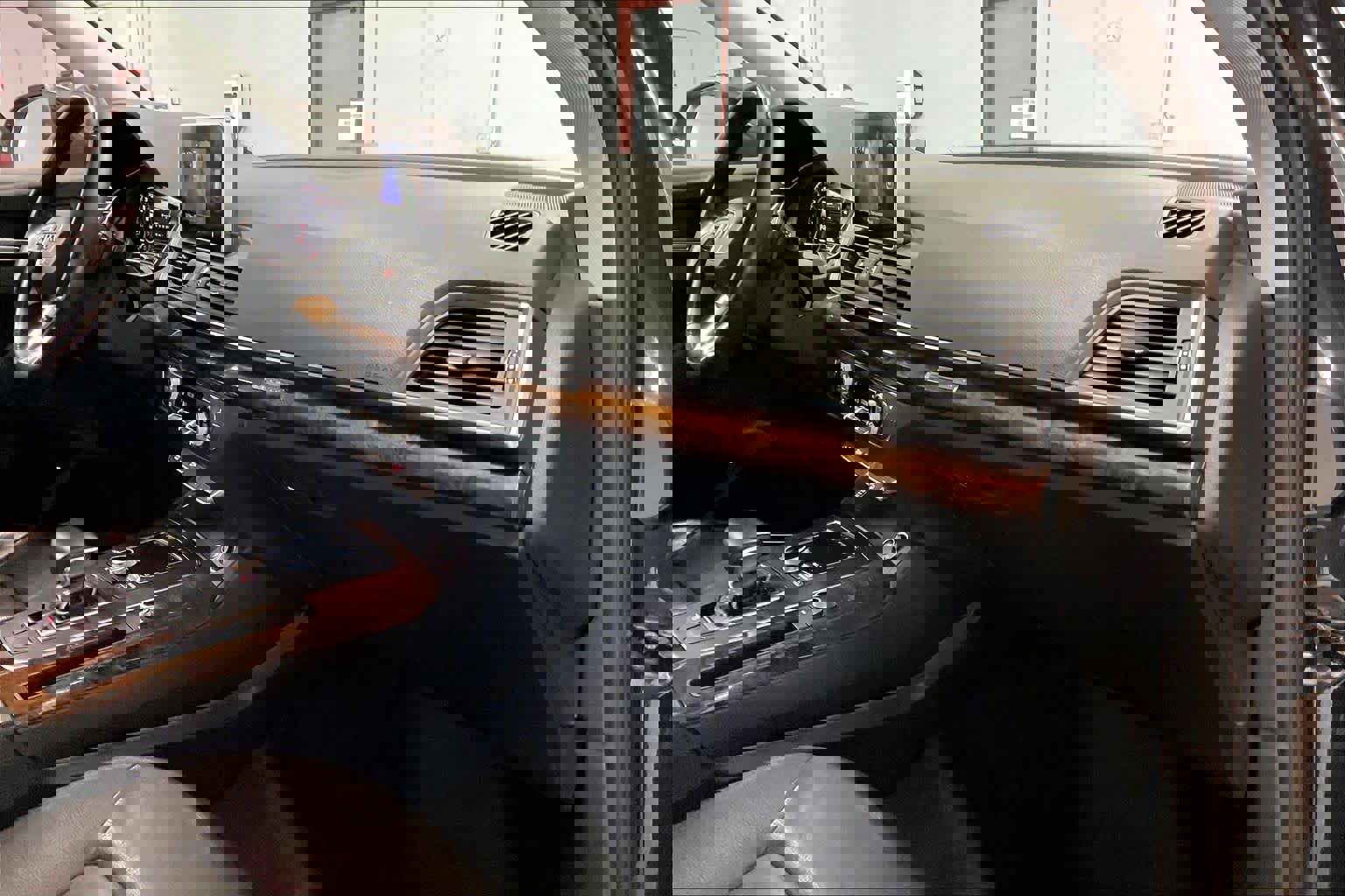 Used 2018 Audi Q5 2.0T Premium Plus w/ Premium Plus Package image 17