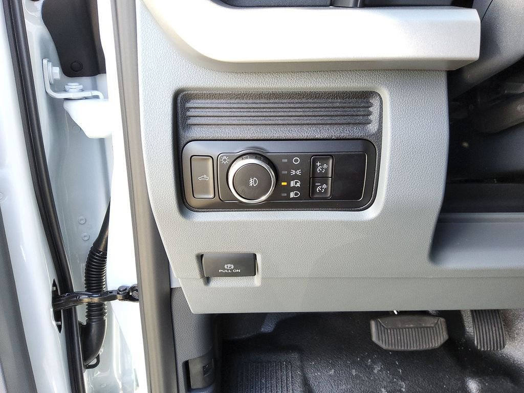 New 2026 Ford F450 XL w/ XL Chrome Package image 8
