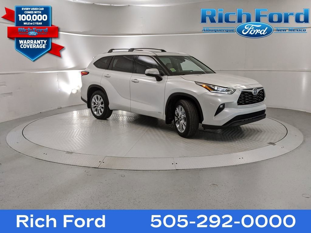 Used 2023 Toyota Highlander Limited image 1