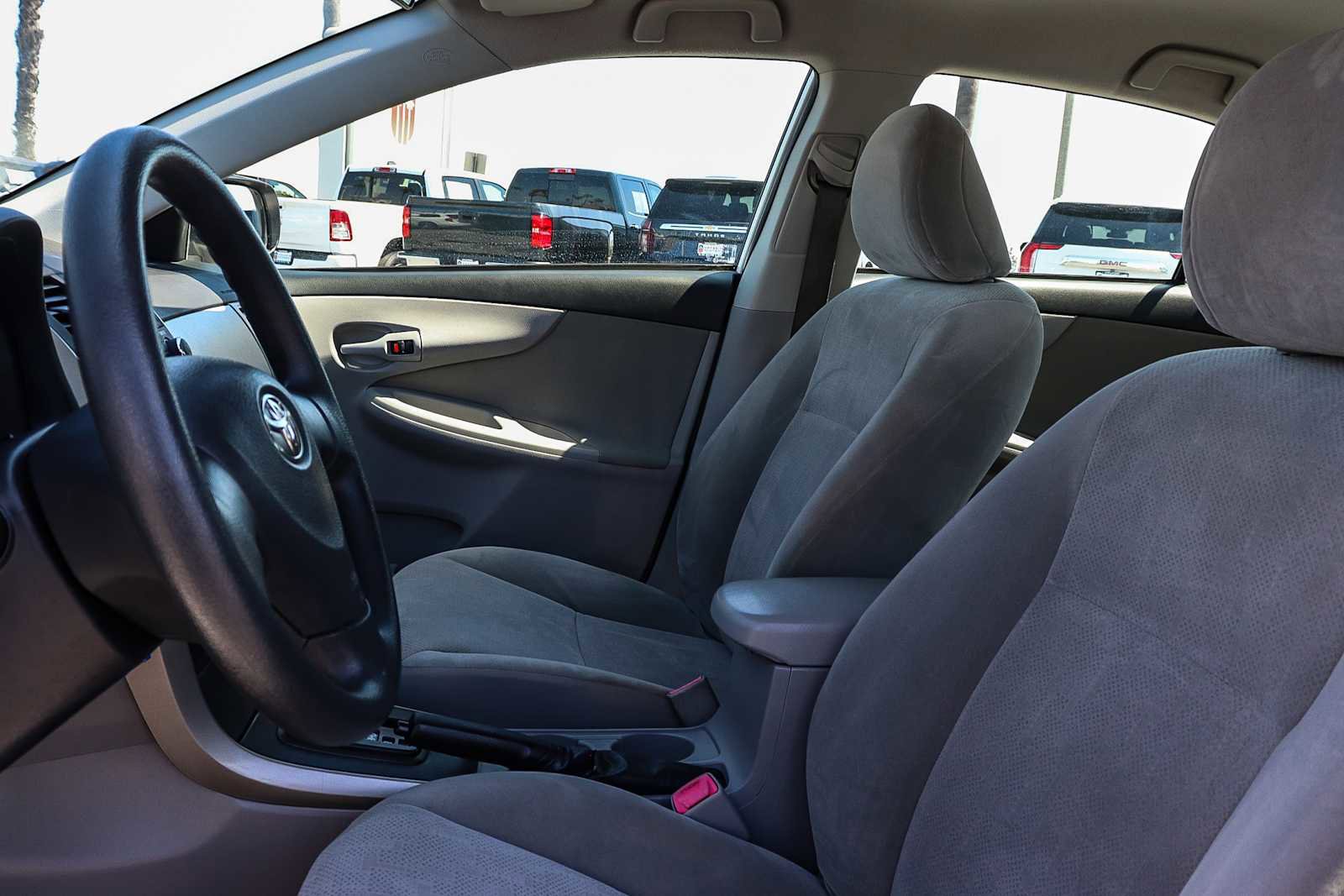 Used 2011 Toyota Corolla L image 21