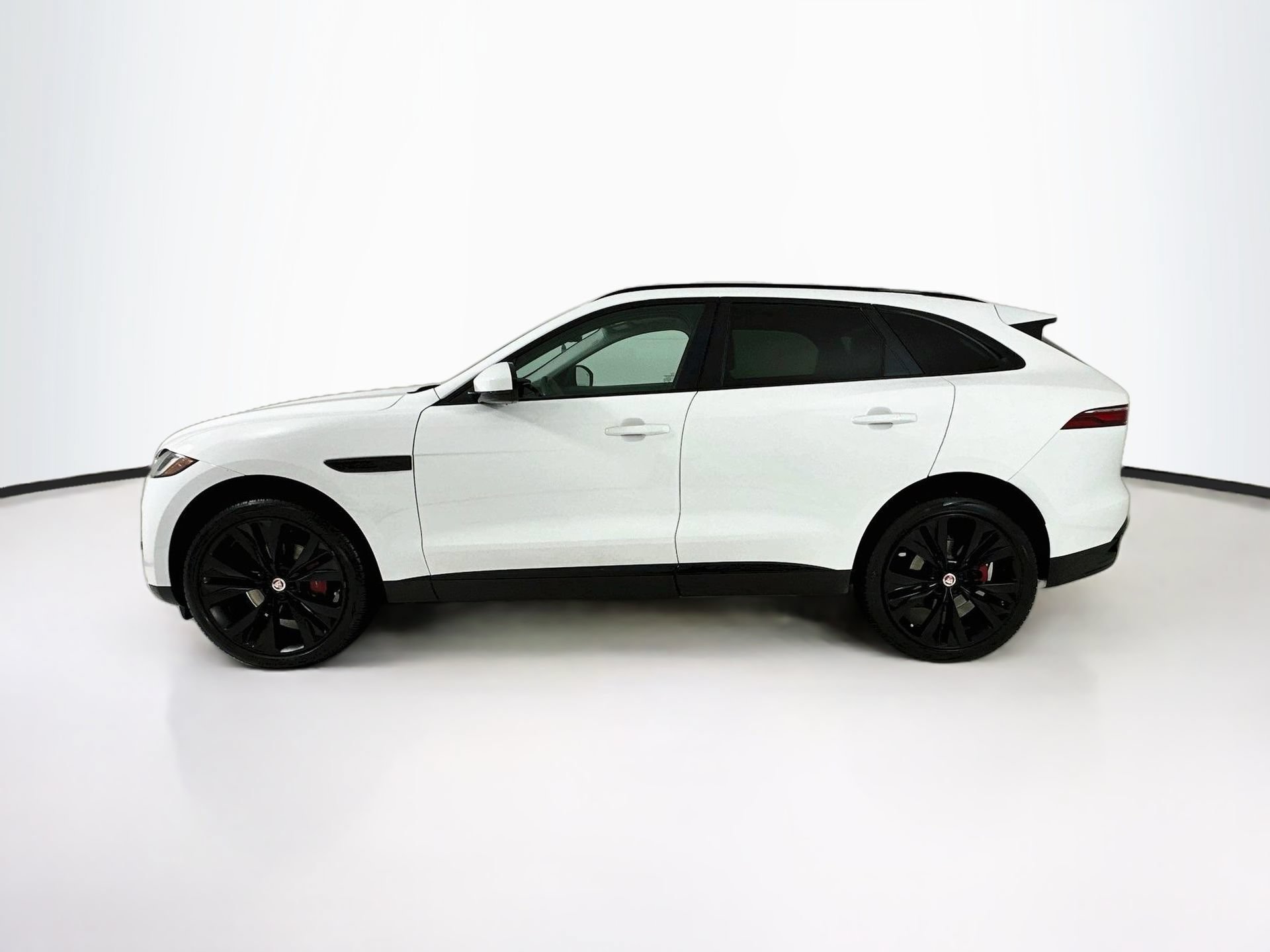 Used 2022 Jaguar F-PACE S AWD/4WD image 5