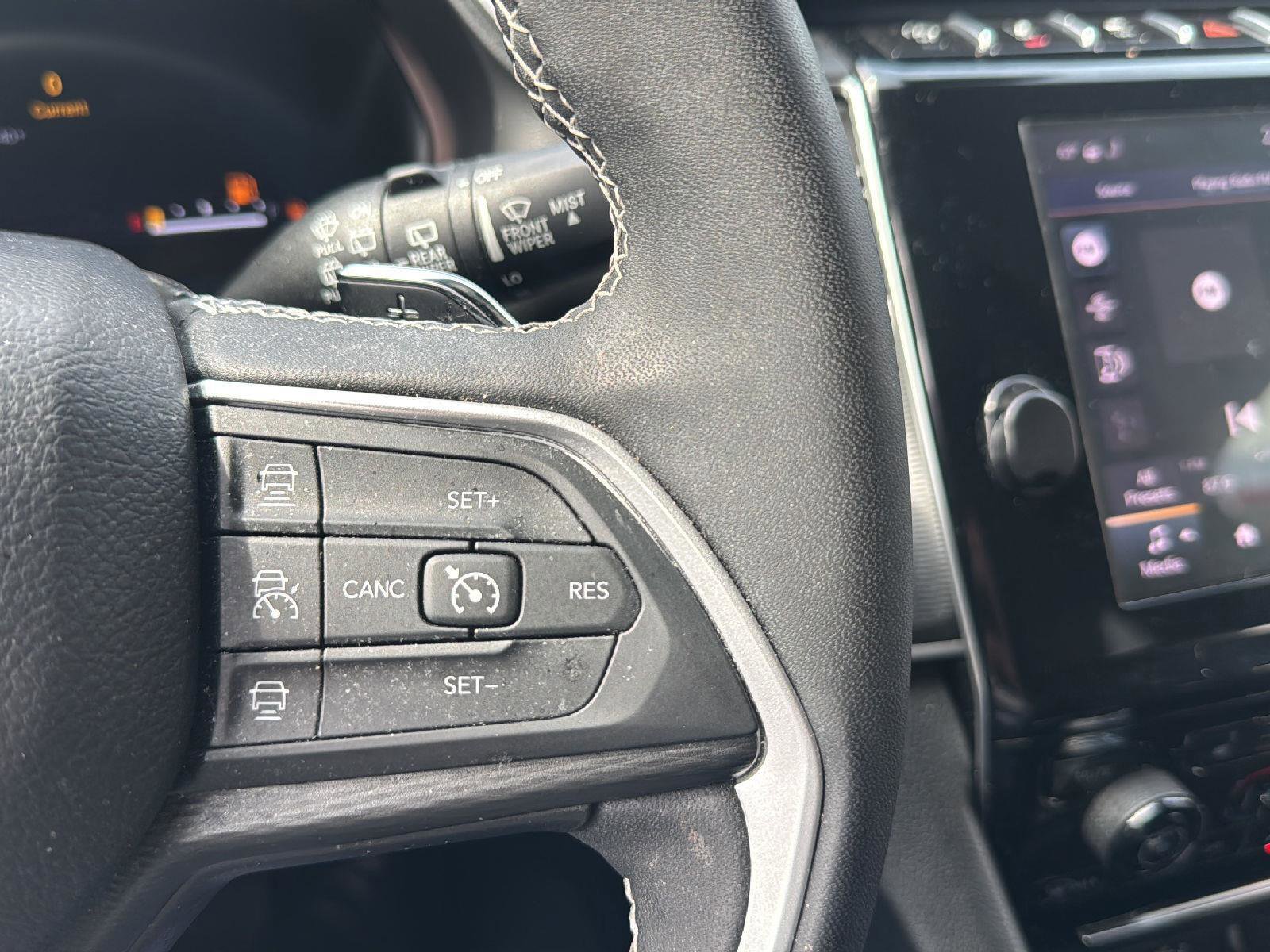 Used 2023 Jeep Grand Cherokee Altitude AWD/4WD image 15