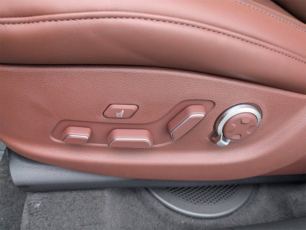 New 2025 Genesis GV80 3.5T Prestige image 17