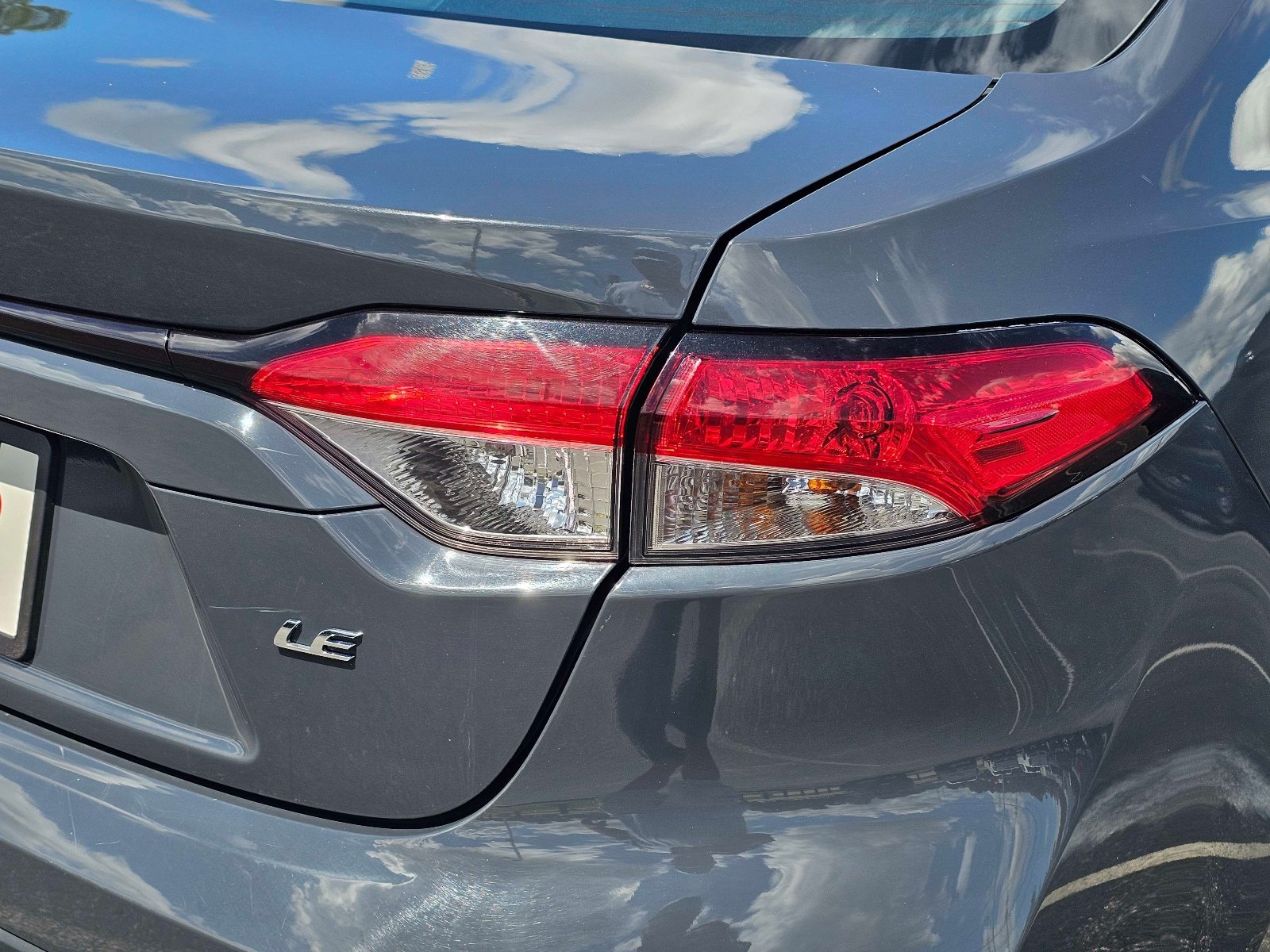 Used 2023 Toyota Corolla LE FWD image 9