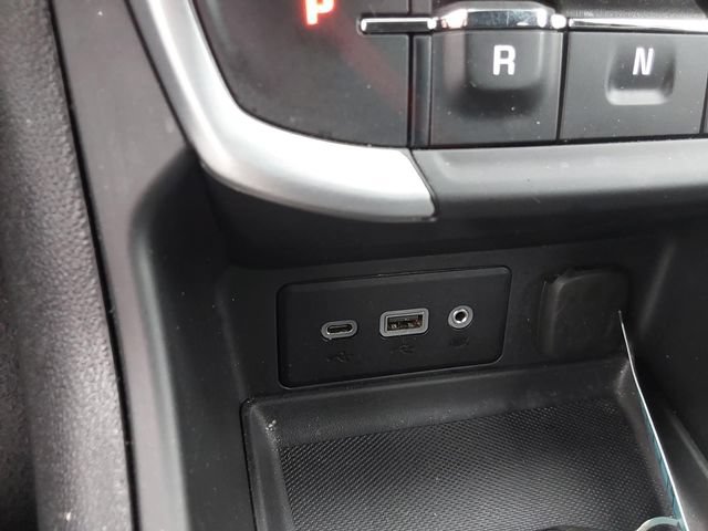 Used 2023 GMC Terrain SLE w/ Driver Convenience Package AWD/4WD image 32