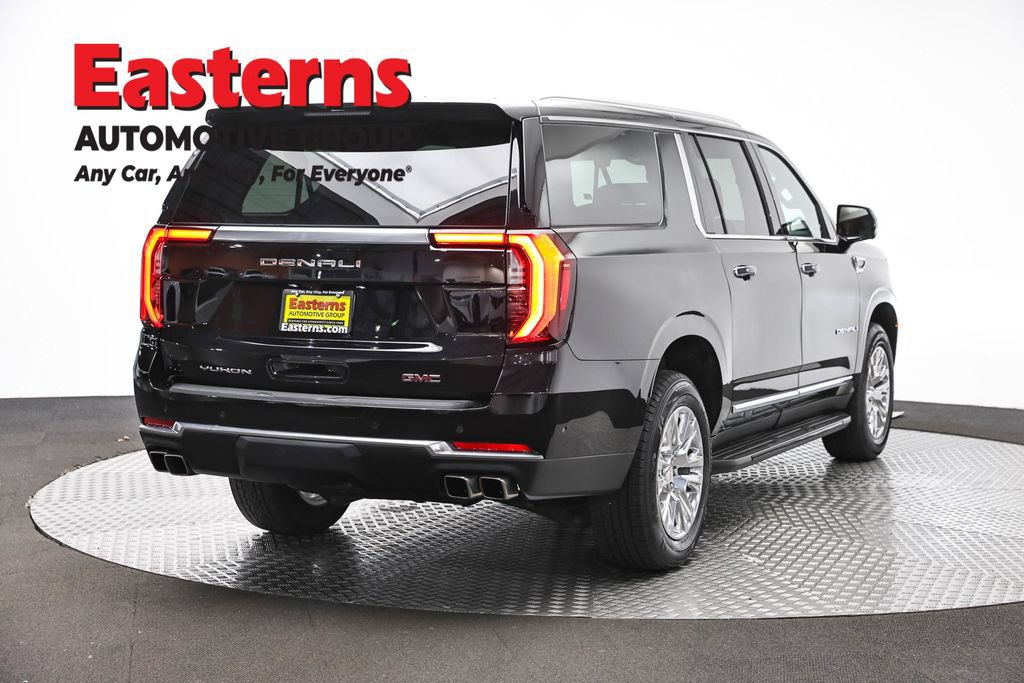 Used 2025 GMC Yukon XL Denali AWD/4WD image 5