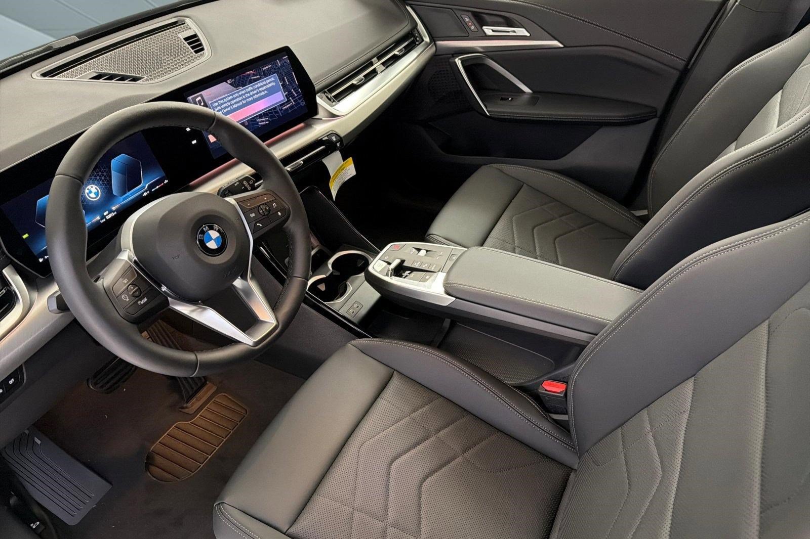 Used 2026 BMW X1 xDrive28i w/ Convenience Package AWD/4WD image 4