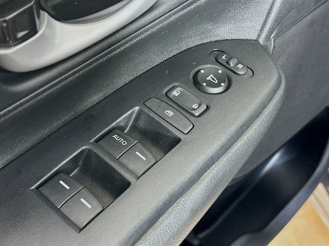 Used 2018 Honda CR-V LX image 7
