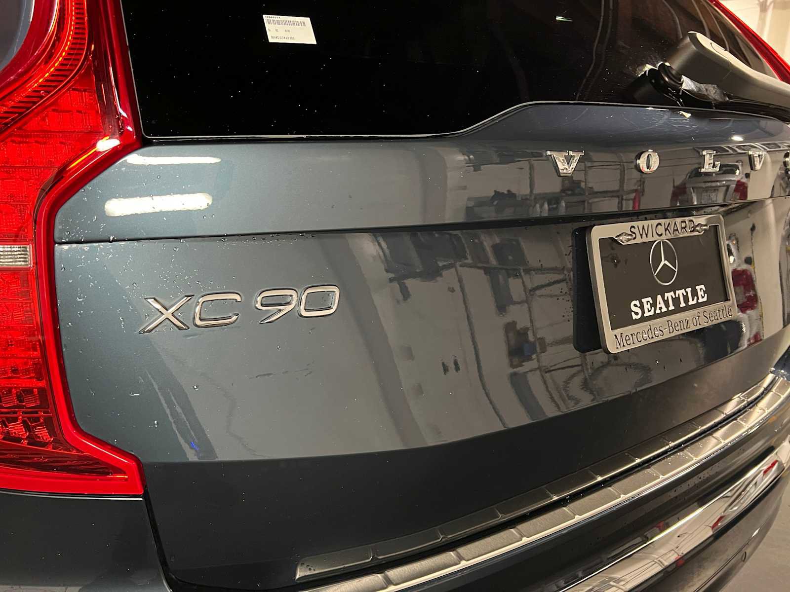 Used 2024 Volvo XC90 B6 Ultimate w/ Lounge Package image 14