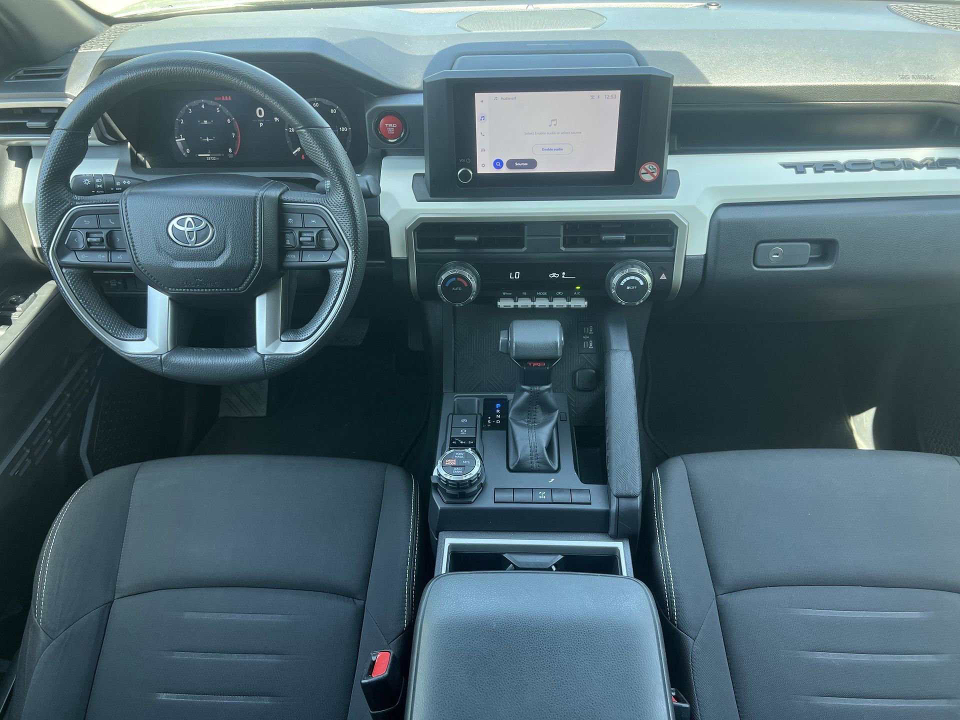 Used 2024 Toyota Tacoma TRD Off-Road image 2