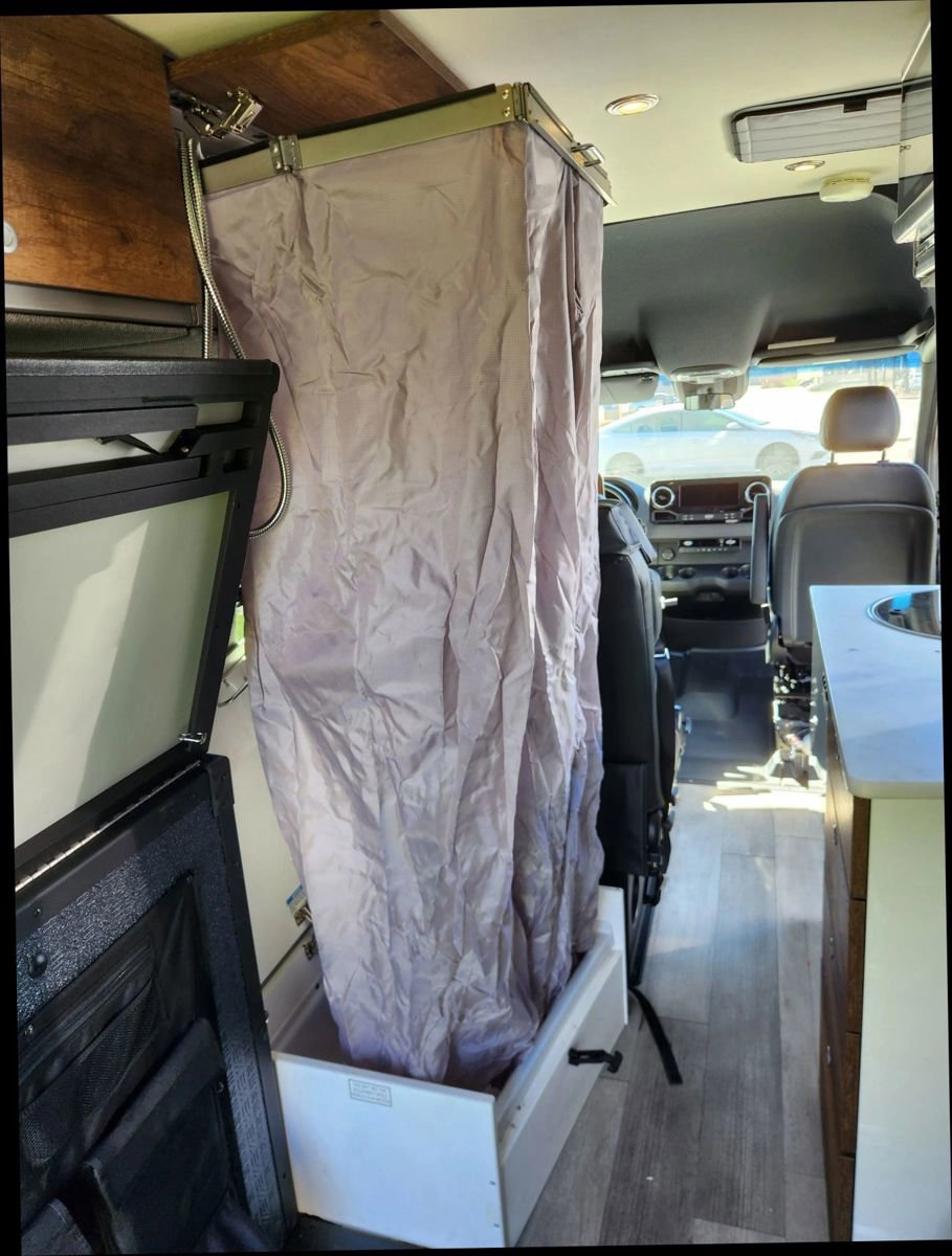 Used 2023 Mercedes-Benz Sprinter 2500 image 84