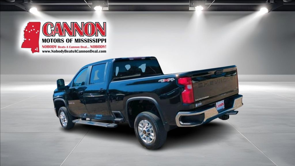 Used 2024 Chevrolet Silverado 2500 LT image 8