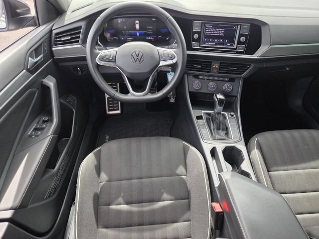 Certified 2024 Volkswagen Jetta Sport FWD image 13